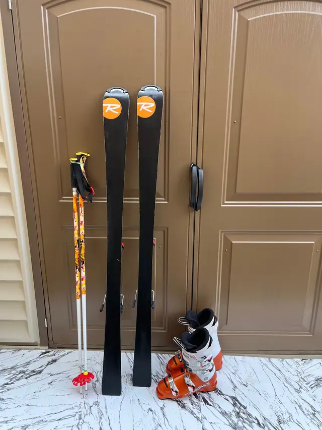 140 Rossignol ski , boots  in Ski in Markham / York Region - Image 6
