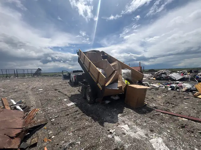 Super Tiny Services & Junk Disposal 572417977153628164