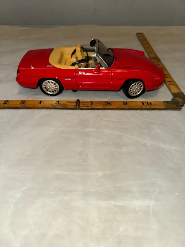 spider 1/18 die cast 