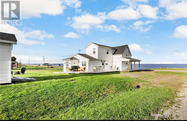 Waterfront House for Sale! in Houses for Sale in Moncton - Image 3