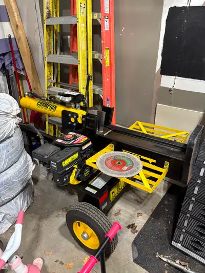 Basically brand new, always stored in my garage, manual included, $1200 firm.