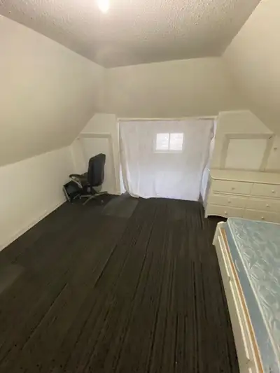 1 Bedroom Loft Available for Rent