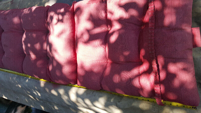 cushions in Other in Vernon - Image 2