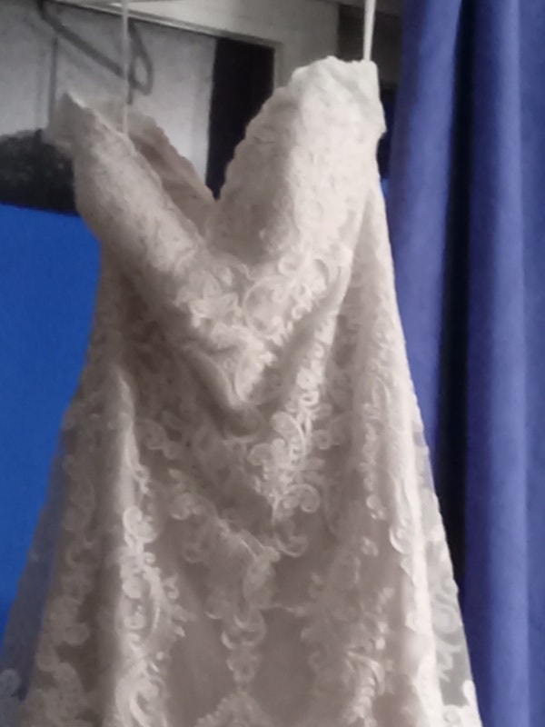 Champagne color wedding dress Wedding Kingston Kijiji