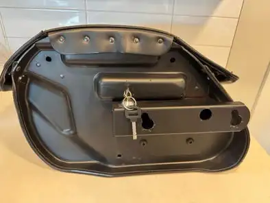 Motorcycle Saddle Bags in Motorcycle Parts & Accessories in Red Deer - Image 3