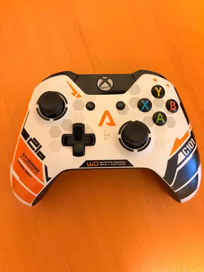 Titanfall Controller Collectors Item, View more