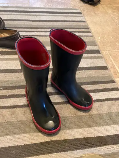 Rain boots kids size 11, View more