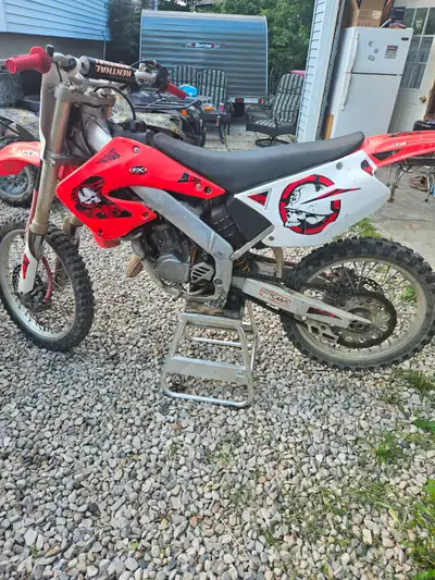 2001 CR Honda, 2 stroke. 125 runs good.$2900.00 obo have extra handle bar and tires