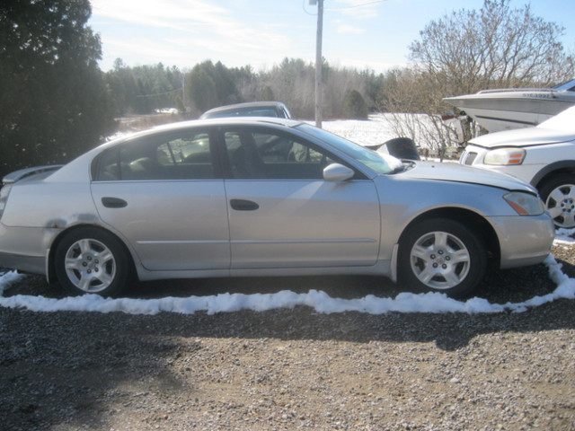 2002 Nissan Altima reduced in Cars & Trucks in Oshawa / Durham Region