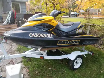 Meticulously maintained lots of fun fast in the corners. Aftermarket bilge pump added with switch in...