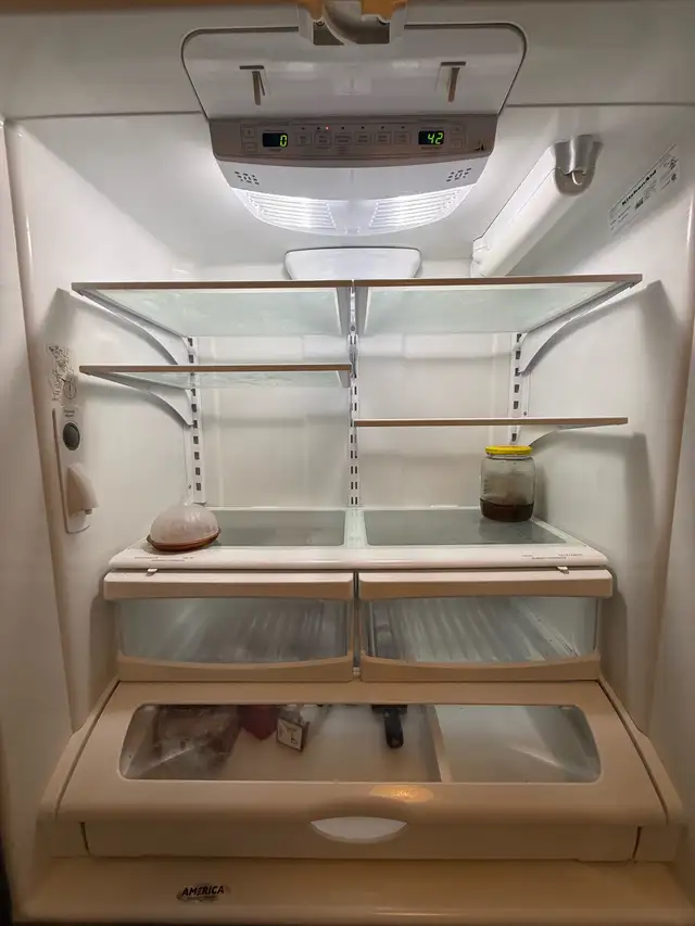 KitchenAid 36-inch French Door Refrigerator (stainless steel fin in Refrigerators in City of Toronto - Image 4
