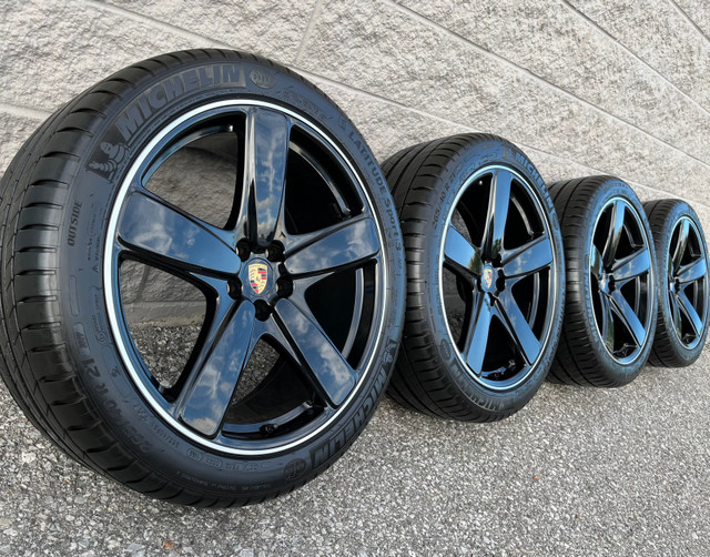 (98%) 4x Porsche Macan Turbo 21" OEM Summer Wheels Package in Tires & Rims in City of Toronto