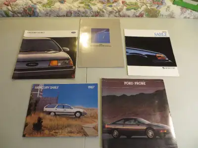 ASSORTED 1987 - 1989 FORD LINCOLN MERCURY SHOWROOM BOOKS IN EXCELLENT CONDITION. ASKING $ 20.00 EACH...