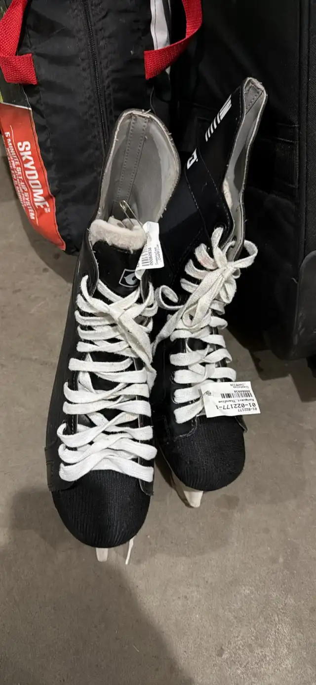 CCM Champion 90 Skates
