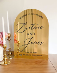 Gold Mirror Acrylic Arch Welcome Sign | Wedding Signage