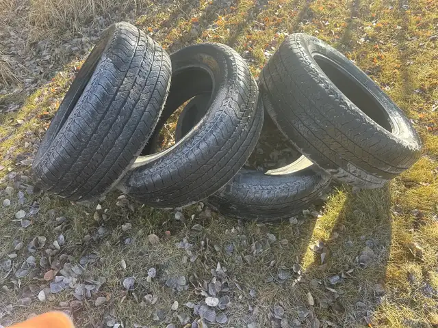 275/60R20 Tires in Other in Red Deer - Image 2