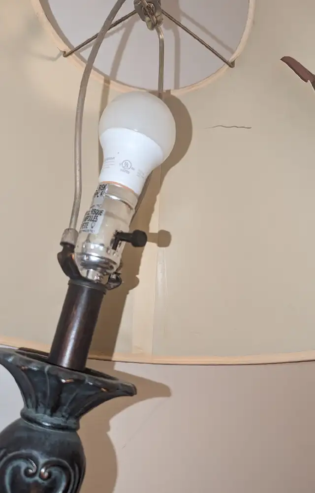 Floor Lamp with Burgundy Shade   in Indoor Lighting & Fans in City of Toronto - Image 5