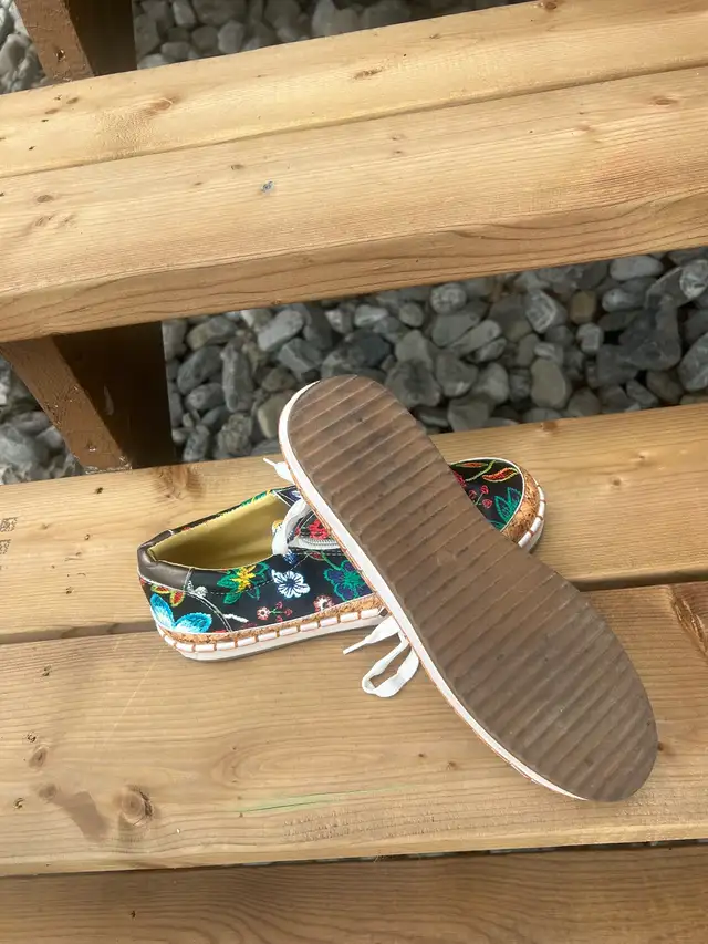Floral Embroidered Sneakers in Women's - Shoes in Banff / Canmore - Image 4