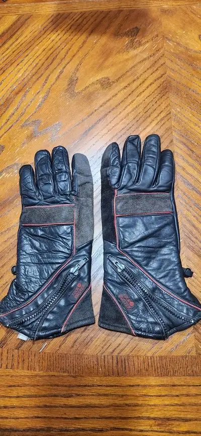 Men's Tour Master motorcycle gloves for sale. Size Men's Large. $50.00 Call Al 306-717-0898