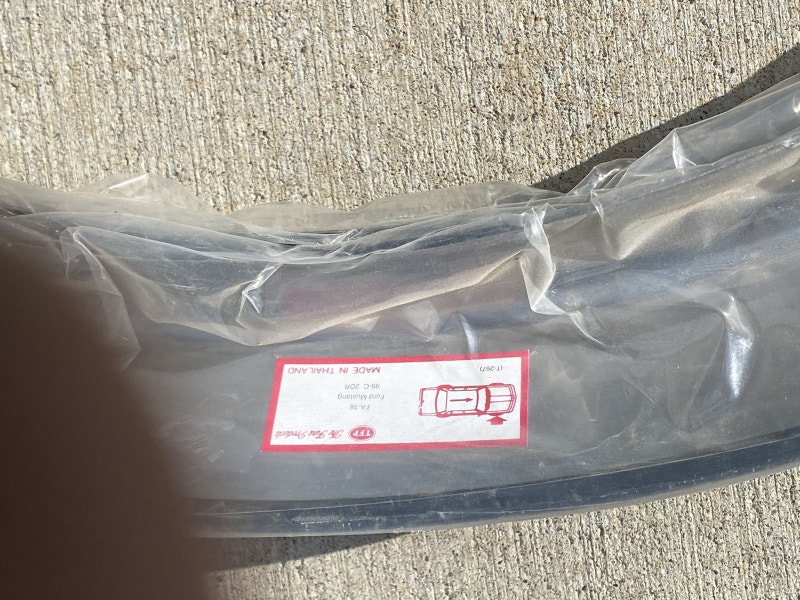 4 CHROME FENDER FENDERS FOR FORD MUSTANG, 2 DR Auto Body Parts