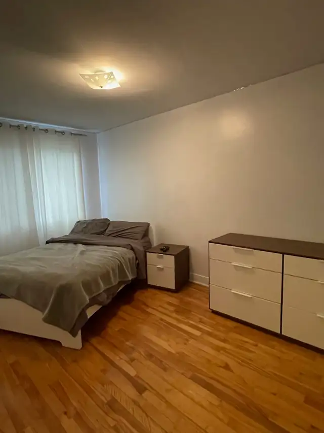 4 ½ Metro Langelier 5 min à pied, très ensoleillé in Long Term Rentals in City of Montréal - Image 6