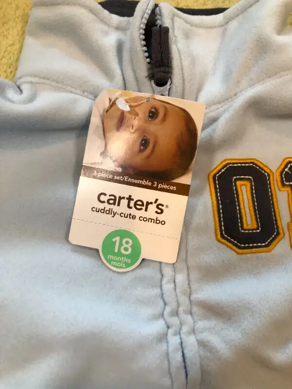 Brand new Carter's boys 2 piece set bodysuit and jacket -18 mths in Clothing - 12-18 Months in Calgary - Image 3