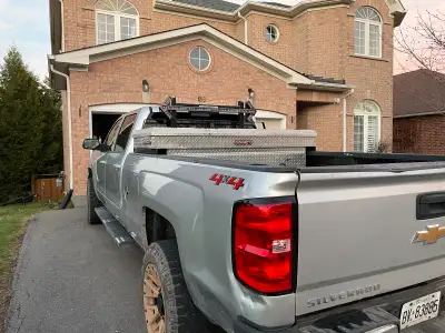 2018 Chevrolet 2500 L5P nearly 300,000 km leather heated seats, tuner Commercial Safety done recentl...
