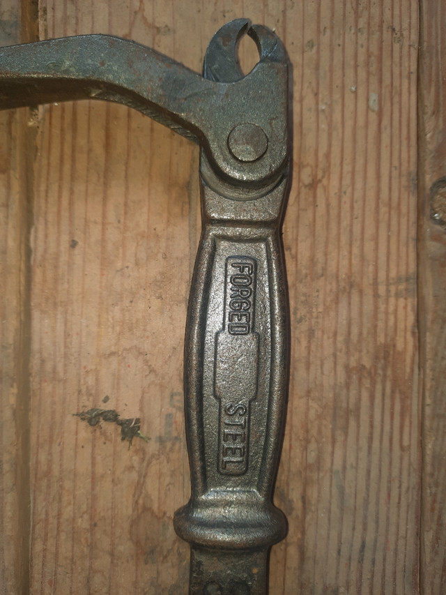 NAIL PULLER  in Hand Tools in Hamilton - Image 2