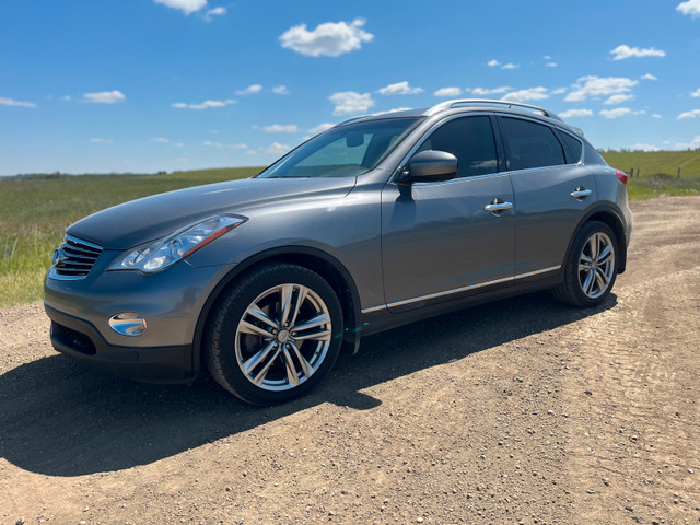 2011 Infiniti EX 35 - Super Low KM’s in Cars & Trucks in Strathcona County - Image 3