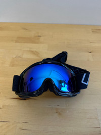 Small ski goggles