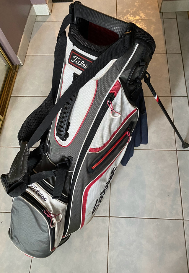 Titleist Golf Bag in Golf in Mississauga / Peel Region