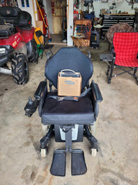 Electric wheelchair 