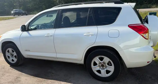  2007 RAV4 very clean556564785199861768