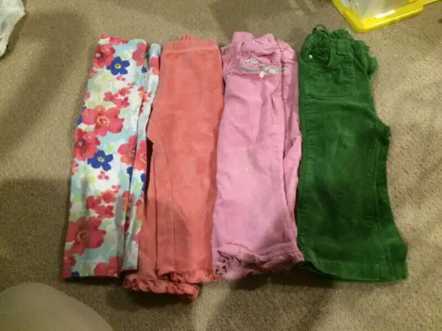 Girls clothing size 24m 2T in Clothing - 2T in Kitchener / Waterloo - Image 9