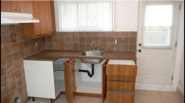 31/2 bachelor à louer in Long Term Rentals in City of Montréal - Image 5