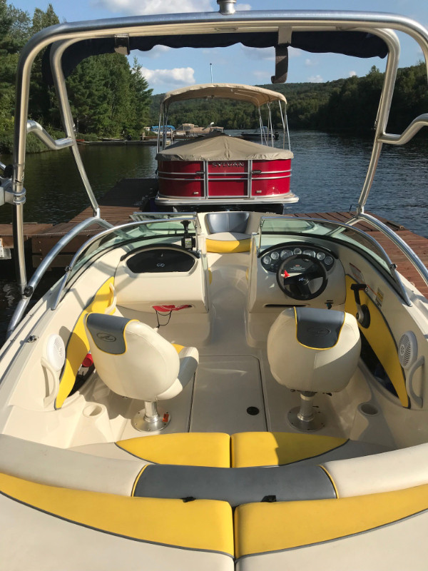 Sea Ray 195 Sport dans Vedettes et bateaux à moteur  à Laval/Rive Nord - Image 3