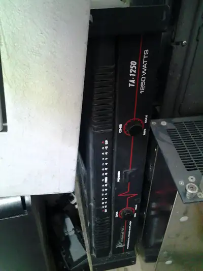 ta-1250 rack mount POWER AMP 200+ crown power amplifiers qsc sam, View more