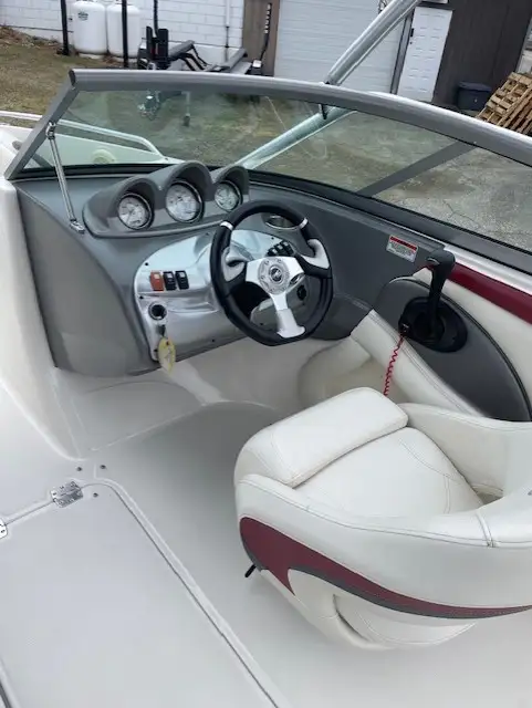 2007 MONTEREY 194FS BOW RIDER in Powerboats & Motorboats in Vernon - Image 7