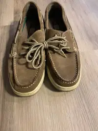 Men’s size 9 suede leather deck/boat shoes- new- $65.00