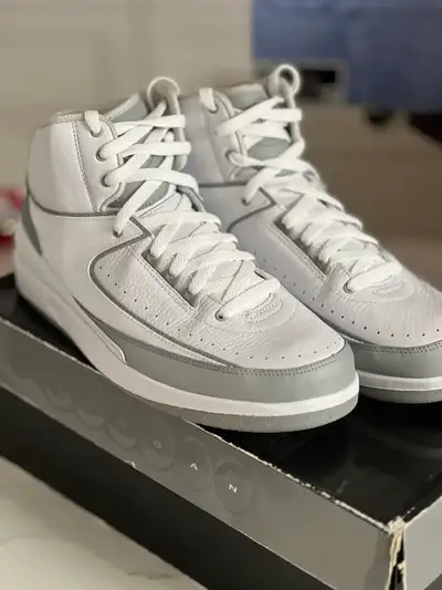 Air Jordan 2 silver anniversary, View more