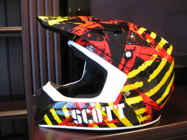 Scott 250 Brigade Red/Blk Motocross ATV Helmet New Adult Size M in Motorcycle Parts & Accessories in Kitchener / Waterloo