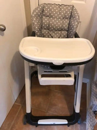 High chairs + lots more baby items
