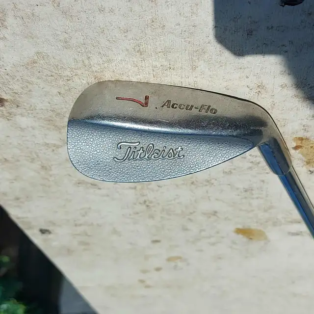 Titleist Accu-Flo 7 Iron (RH) - $27.00 in Golf in Belleville - Image 2