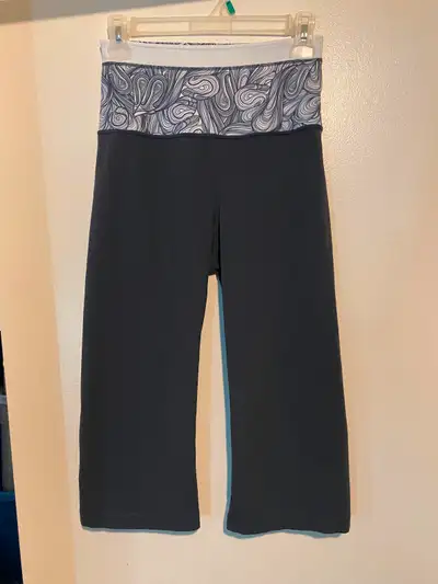 LULULEMON REVERSIBLE HIGH WAIST CROP GROOVE PANTS, View more