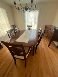 Solid Wood Canadian Made Dining Room Set