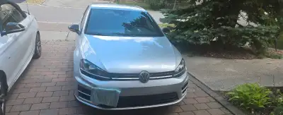 Golf R low km Silver loaded Never modified. Stock was enough! LADY DRIVEN i bought it in 2018 with 2...