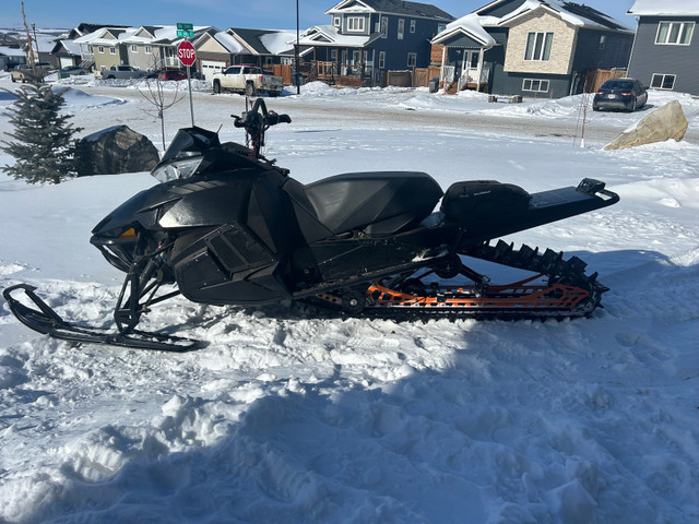 2013 800 SnoPro limited low miles  in Snowmobiles in Dawson Creek - Image 2