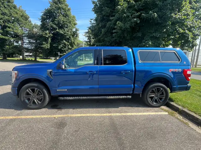 2022 Ford F150 hybrid Lariat for sale - 1 Owner