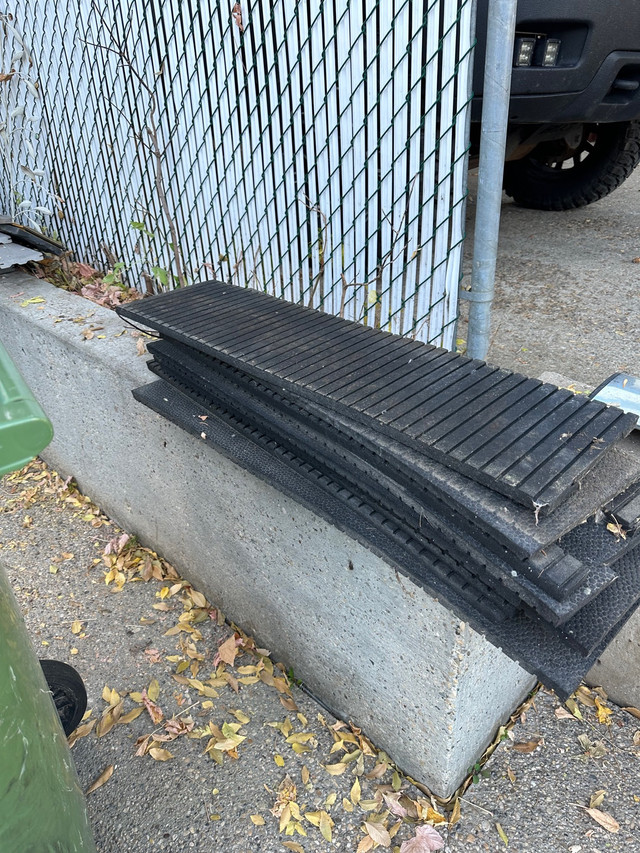 Rubber non skid  mats / stair treads in Other in St. Albert - Image 2