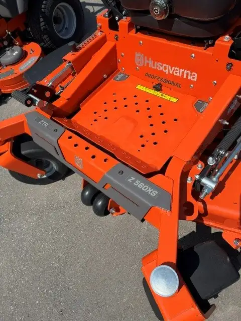 Husqvarna Z560XS Special Edition Zero Turn in Other in Oshawa / Durham Region - Image 6
